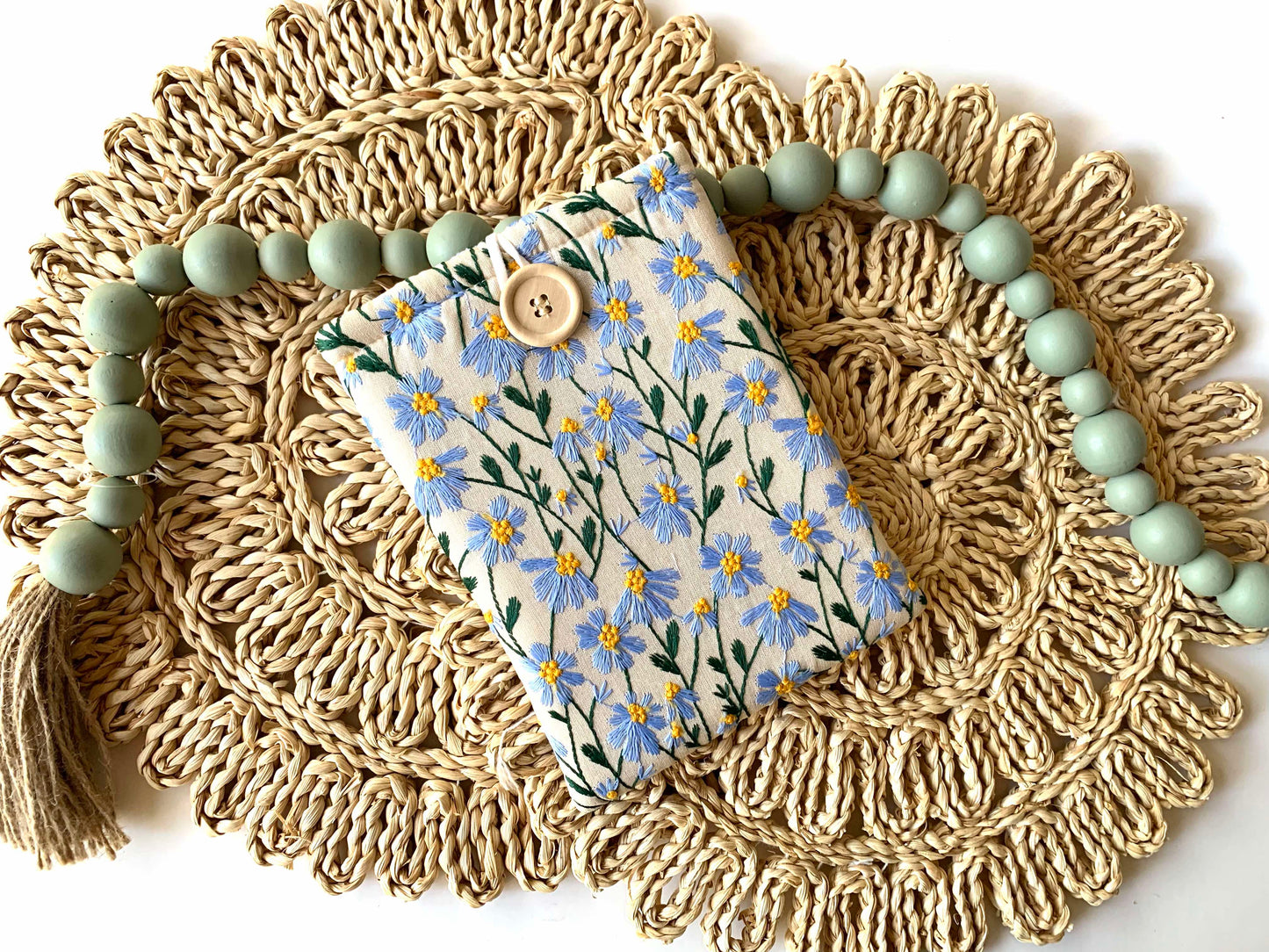 Book Sleeve, Blue Beige Daisy Embroidered Colorful Bookish Bag Zipper-Free Durable Padded Case Bookworm Colorful Stylish Fabric Book Gift