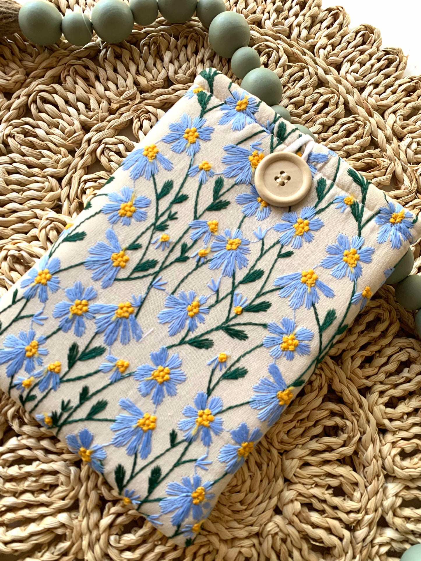 Book Sleeve, Blue Beige Daisy Embroidered Colorful Bookish Bag Zipper-Free Durable Padded Case Bookworm Colorful Stylish Fabric Book Gift