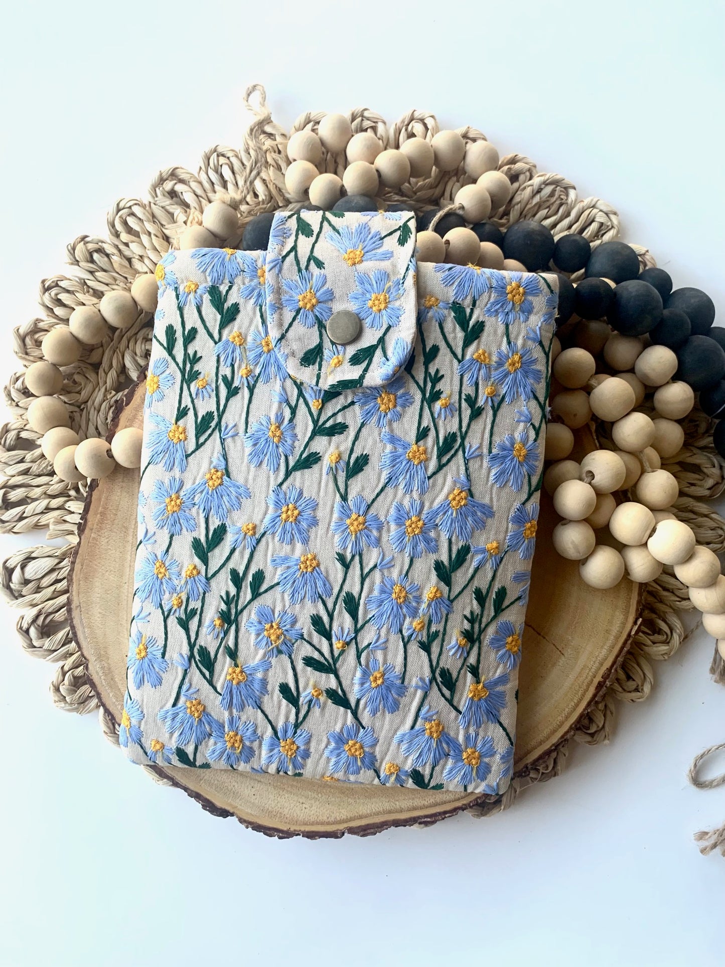 Book Sleeve, Blue Beige Daisy Embroidered Colorful Bookish Bag Zipper-Free Durable Padded Case Bookworm Colorful Stylish Fabric Book Gift