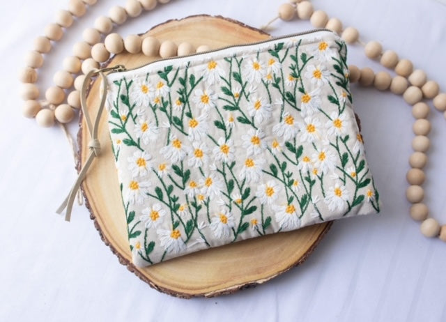 Daisy Floral Embroidered Makeup Bag