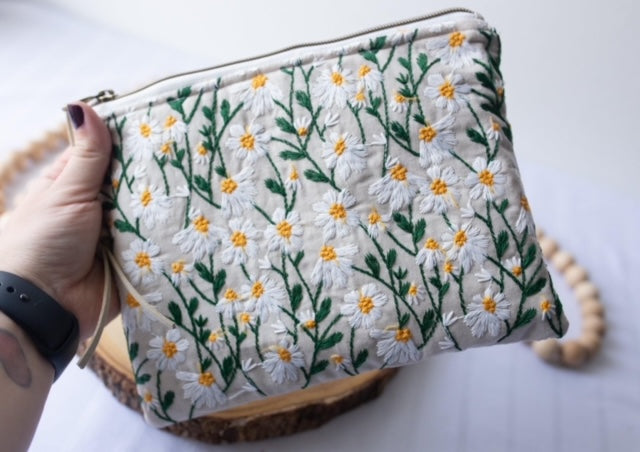 Daisy Floral Embroidered Makeup Bag