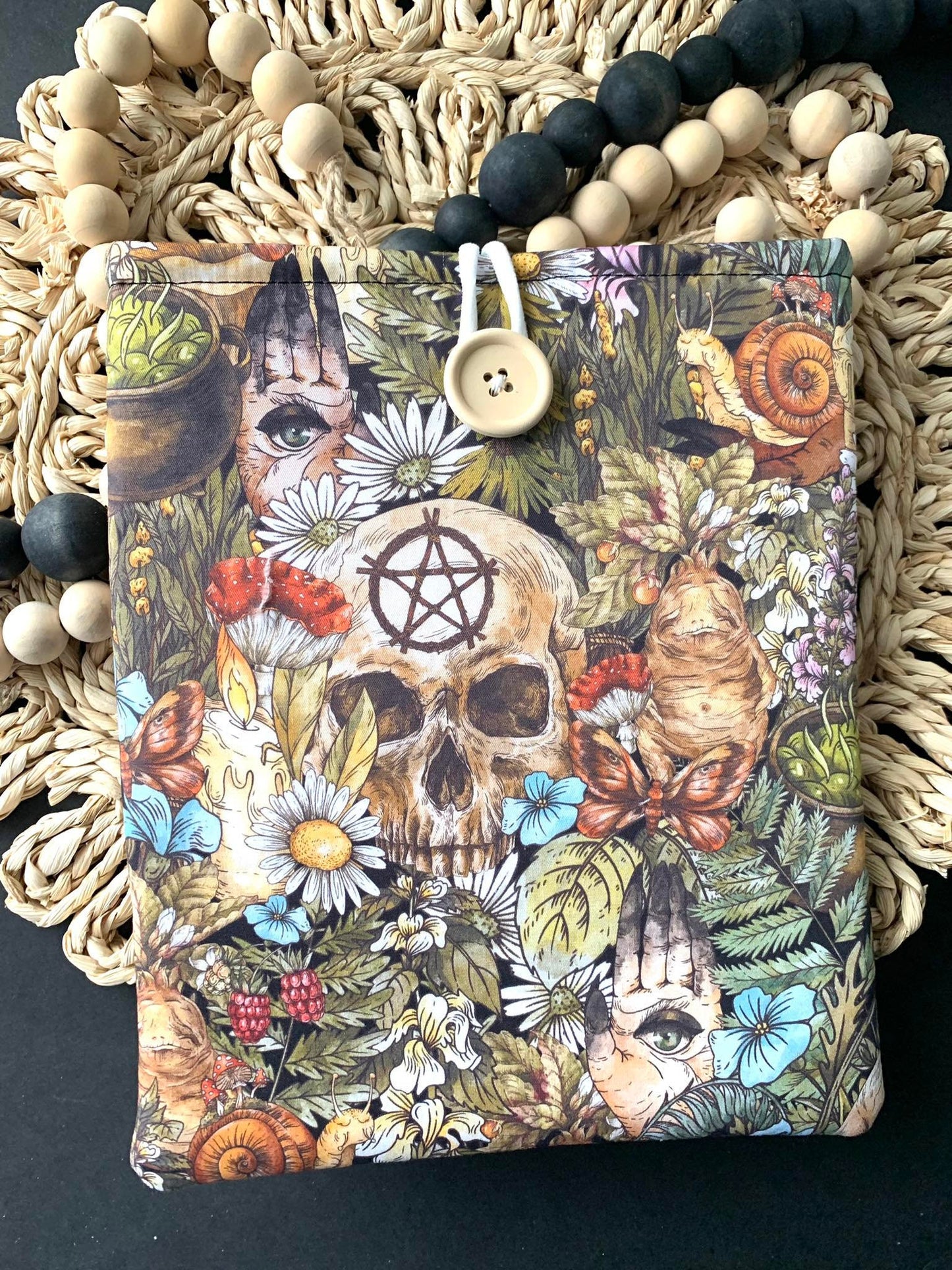 Book Sleeve, Occult Garden Stitched Case Durable Versatile Colorful Bookish Vivid Soft Case Novelty Snap Artisan Fabric Book Gift